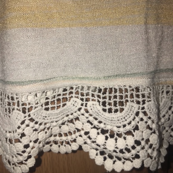 Lauren Conrad small  crocheted edges top shirt LC - Picture 6 of 7